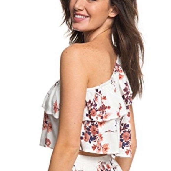 Roxy White Crane Bird Floral Lynnette Ruffle Top M - Picture 1 of 10